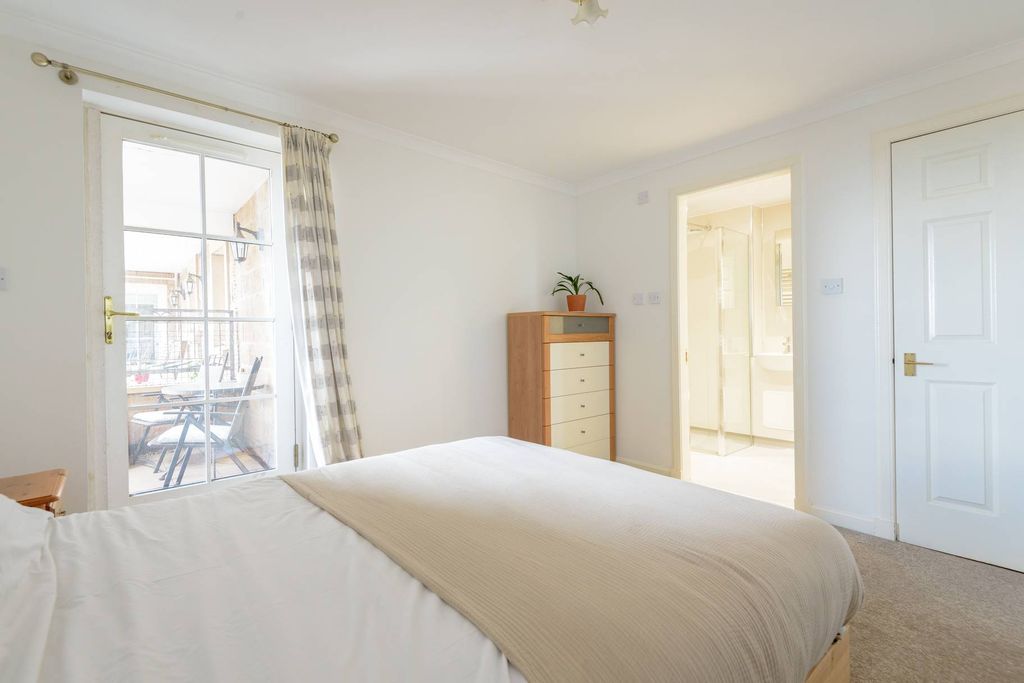 Additional image 13 of 3 bed flat for sale23 Royal Apartments, 1 Station Road, North Berwick EH39