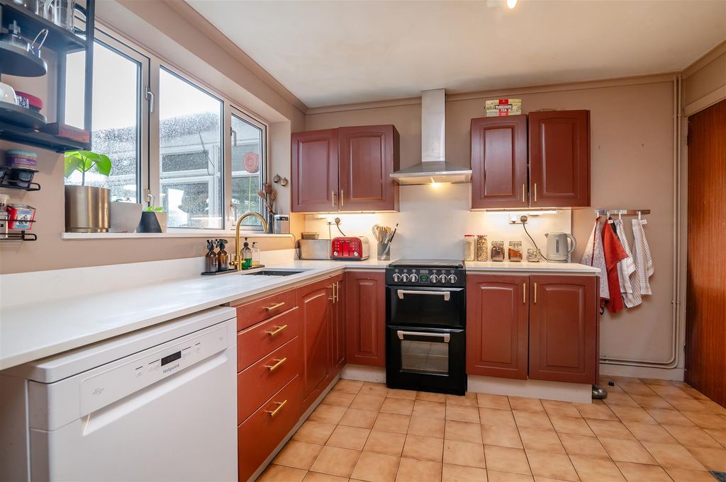 Property photo 2 of 57