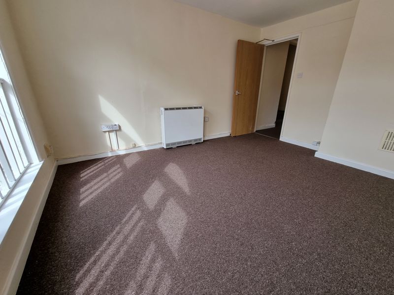 Property photo 2 of 5 Lounge