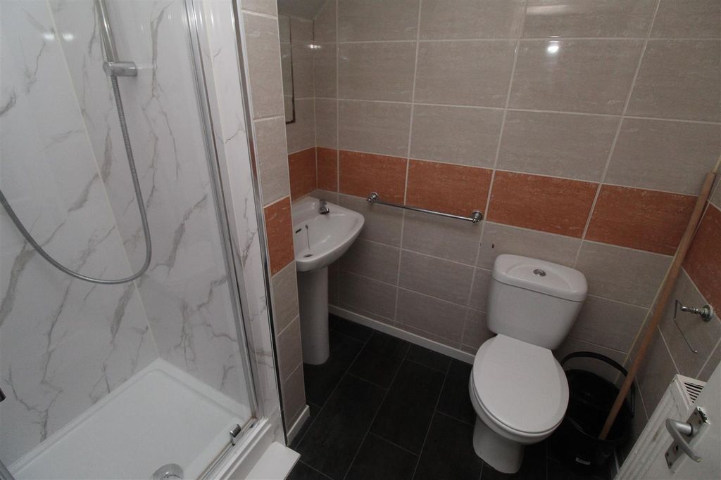 Property photo 3 of 10 Img_1038.Jpg