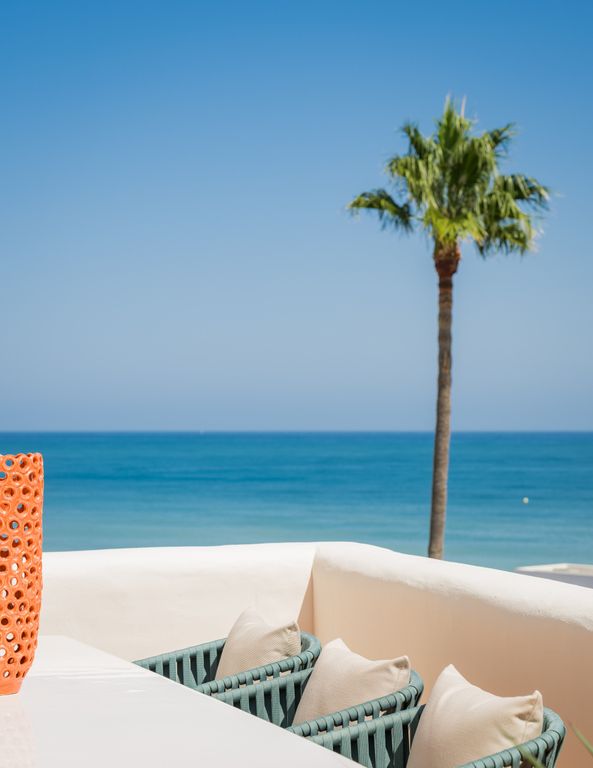 Property photo 3 of 38