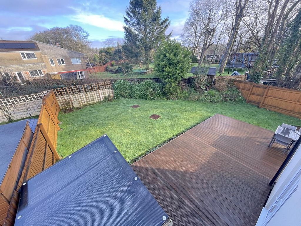 Property photo 2 of 22 Olympic Way 50 - Garden 1.Jpg