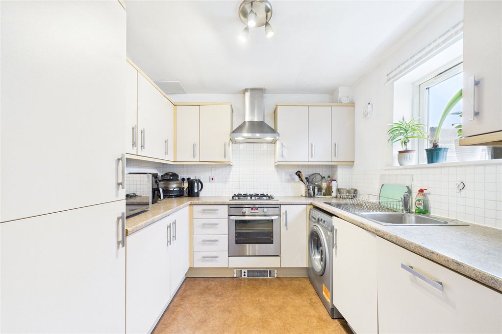 Property photo 2 of 11 Picture No. 26