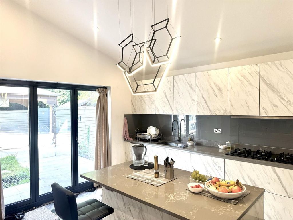Additional image 17 of 5 bed semi-detached house for saleCheyne Walk, Croydon CR0