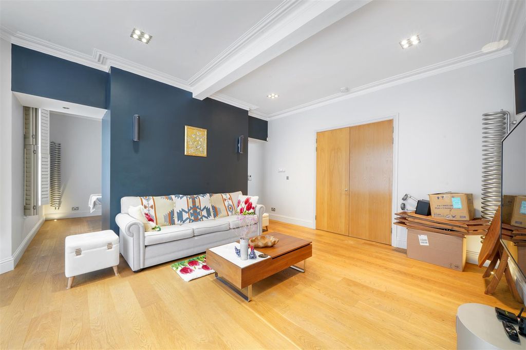 Property photo 3 of 10 3.Jpg