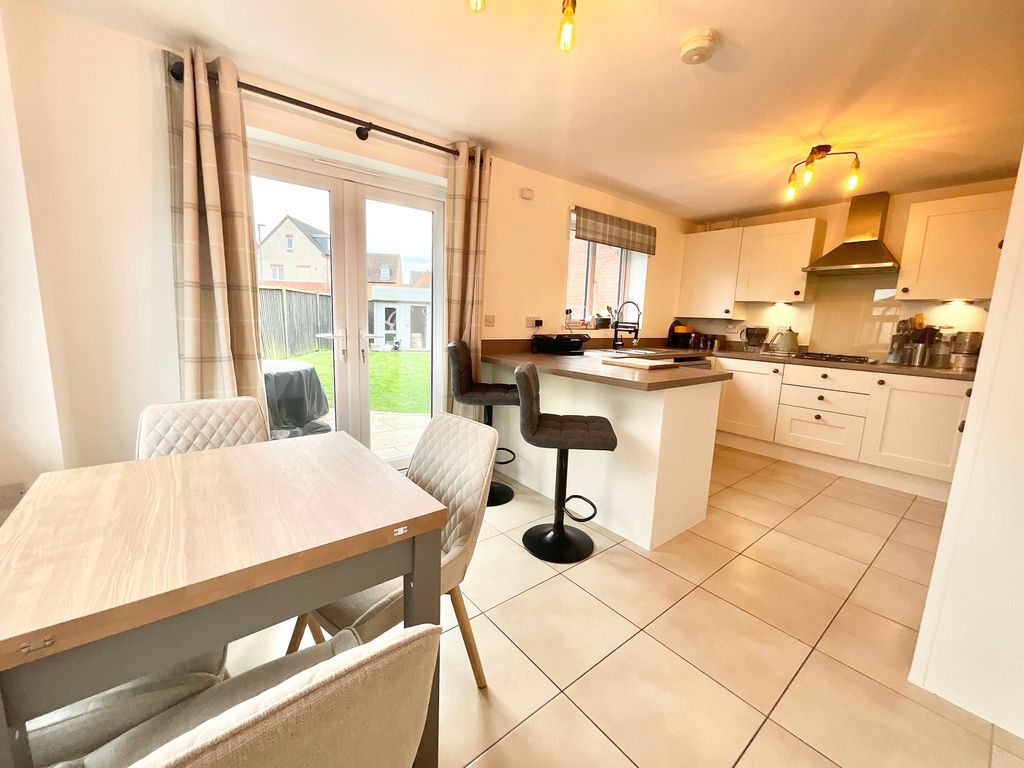 Property photo 3 of 29