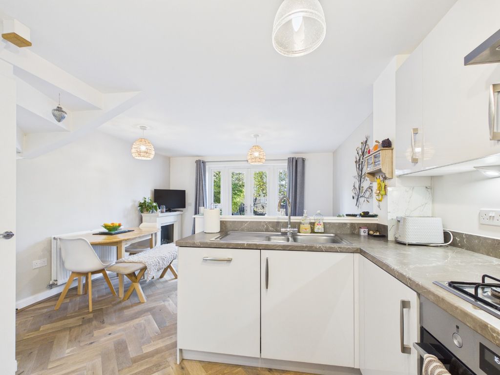 Property photo 3 of 19 5045735