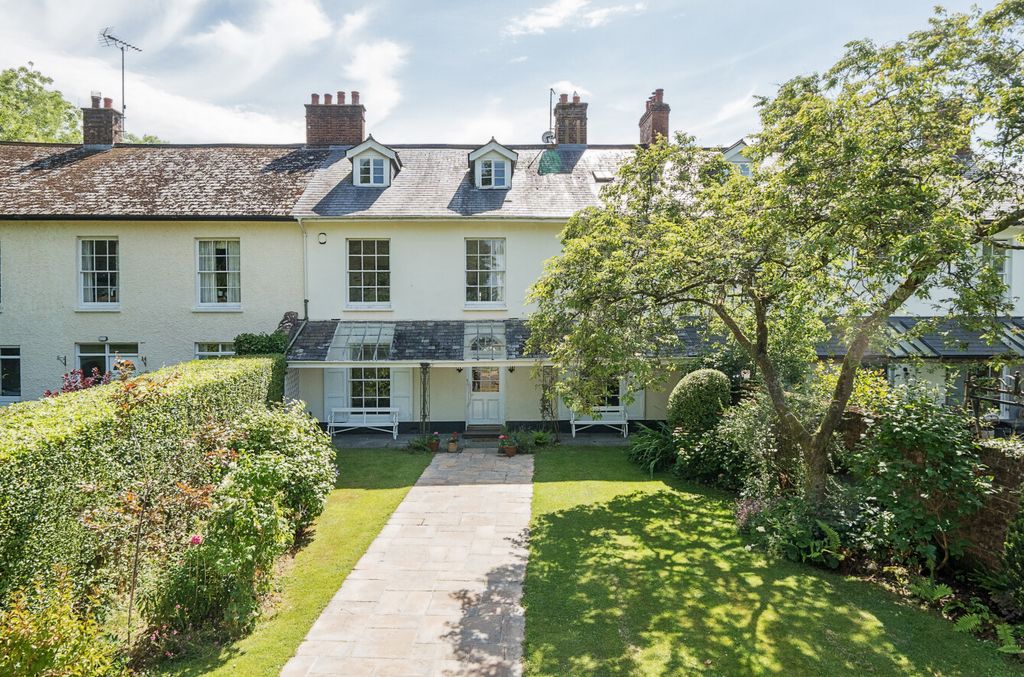 Property photo 1 of 35 Tiverton, Seddons