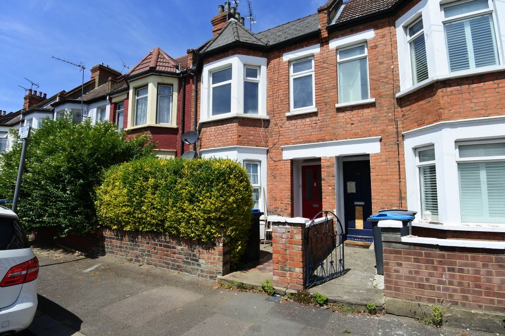 Property photo 1 of 12