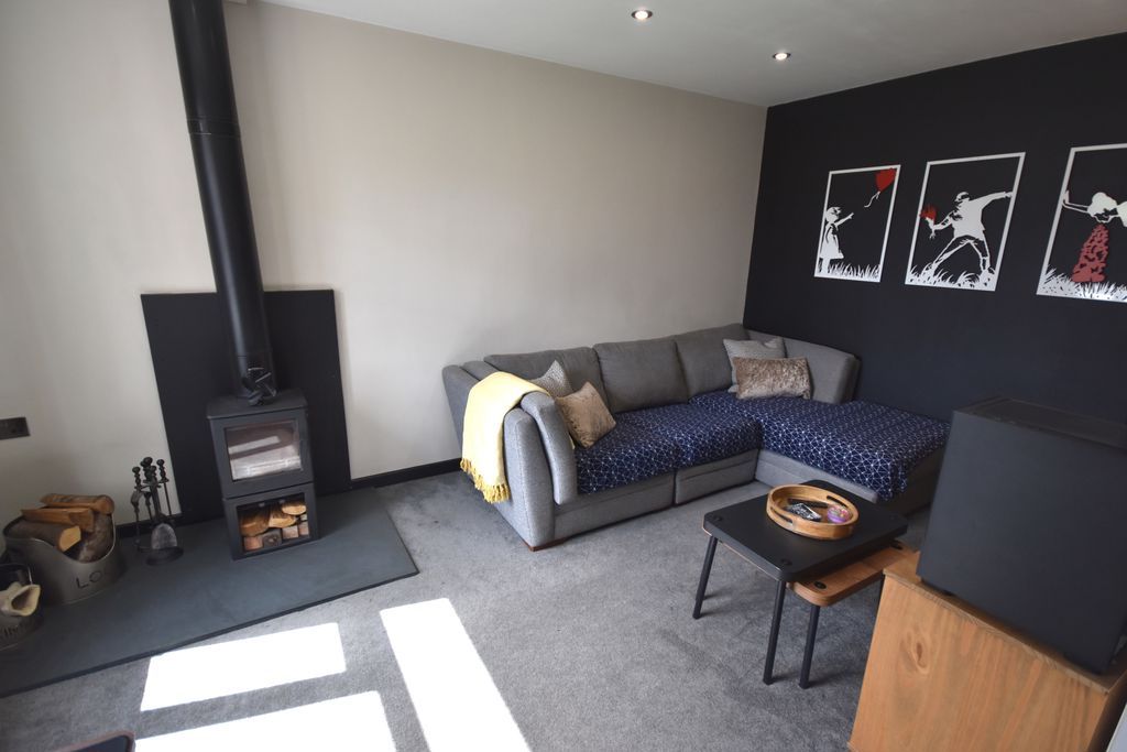 Property photo 3 of 16 Photo 3