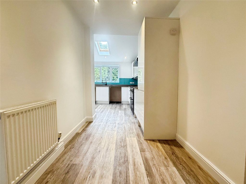 Property photo 3 of 15 Picture No. 31