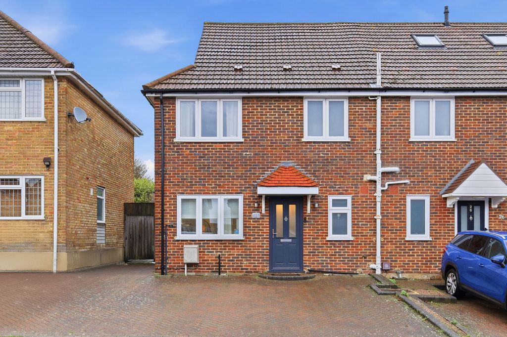 Property photo 1 of 13 Semi Detached