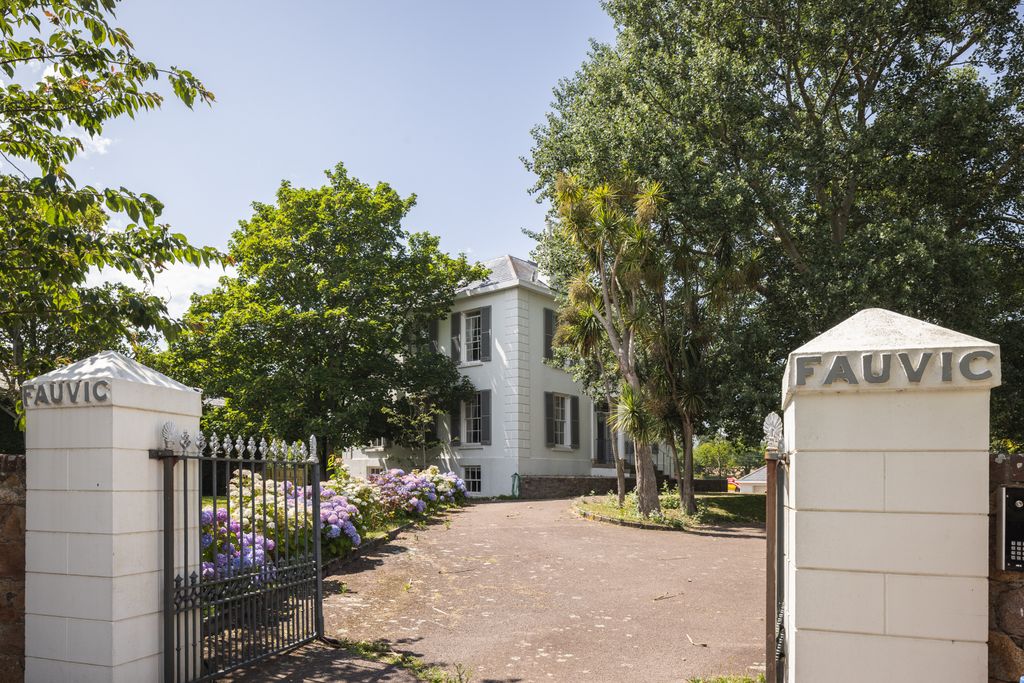 Additional image 4 of 5 bed detached house for saleLa Rue De Fauvic, Grouville, Jersey JE3