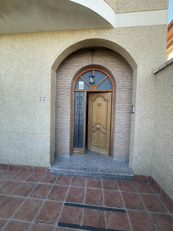 Property photo 3 of 48