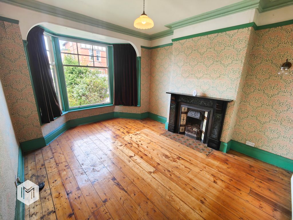 Property photo 2 of 36 Picture No. 32