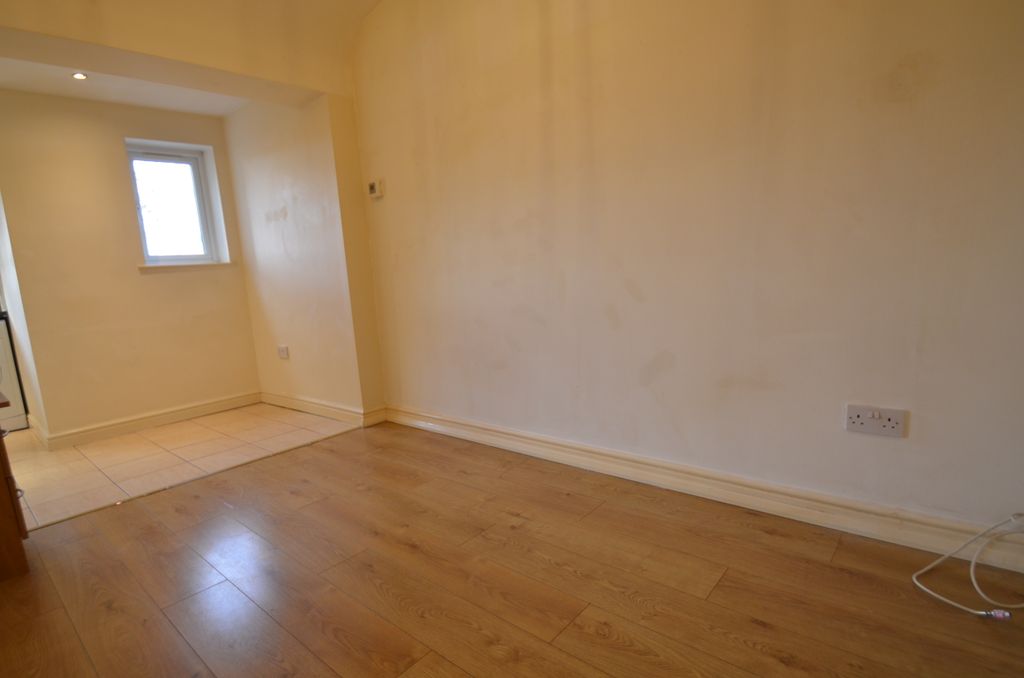 Property photo 3 of 5 Living Room