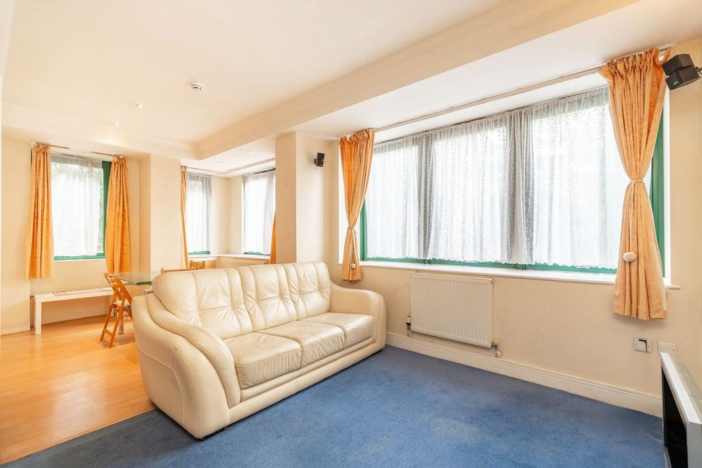 Property photo 2 of 7