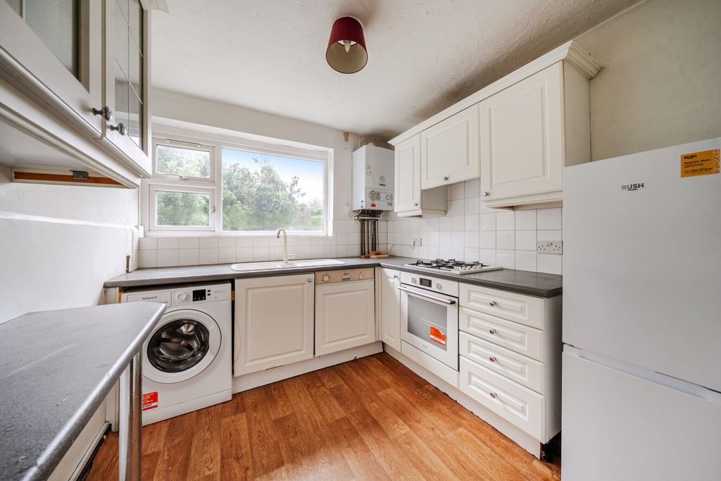 Property photo 3 of 12 1478744-12-6A2Ab7...