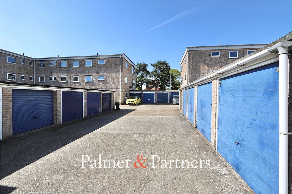 Property photo 2 of 17 Picture No. 01