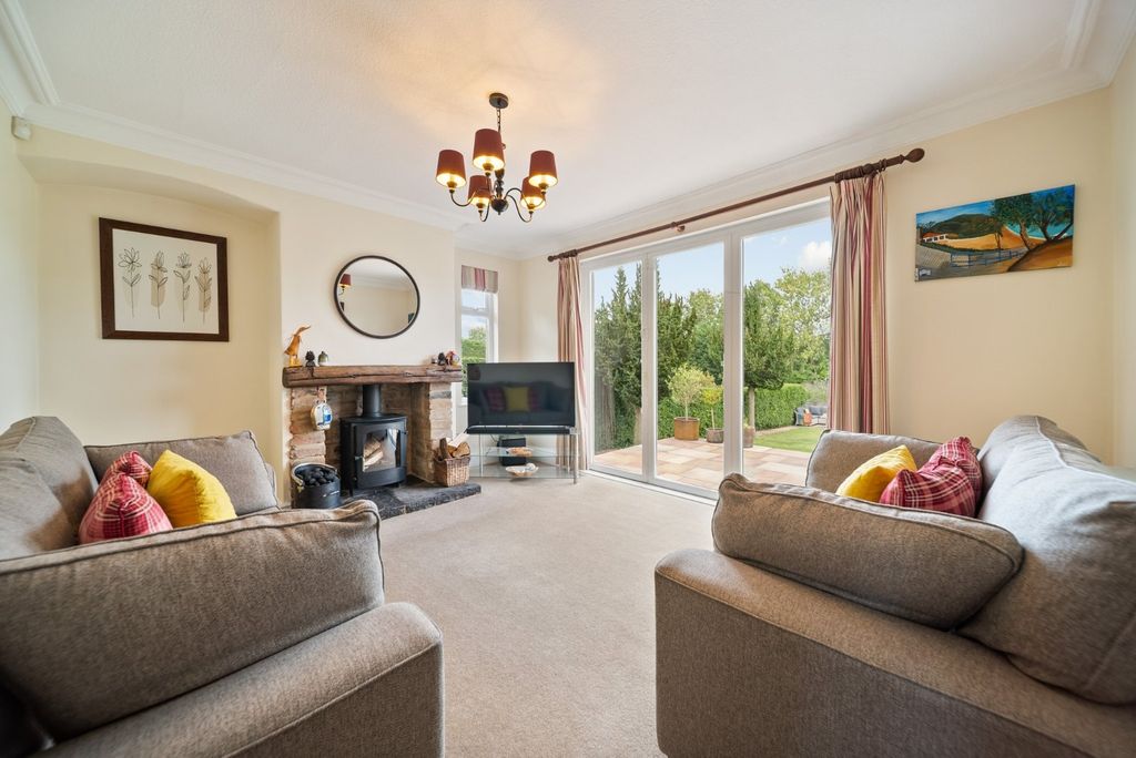 Property photo 3 of 30 Picture 3