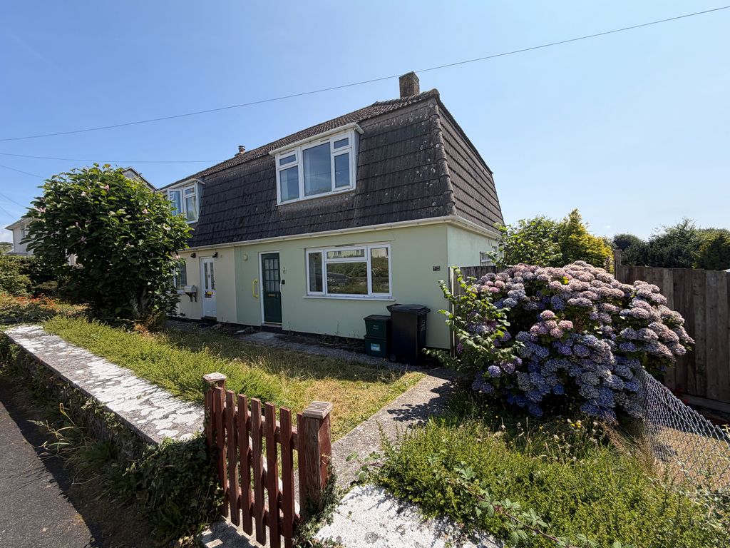 Property photo 1 of 8 6
