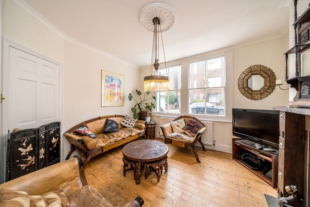 Property photo 2 of 8