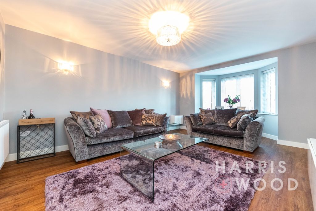 Property photo 3 of 40 4738063