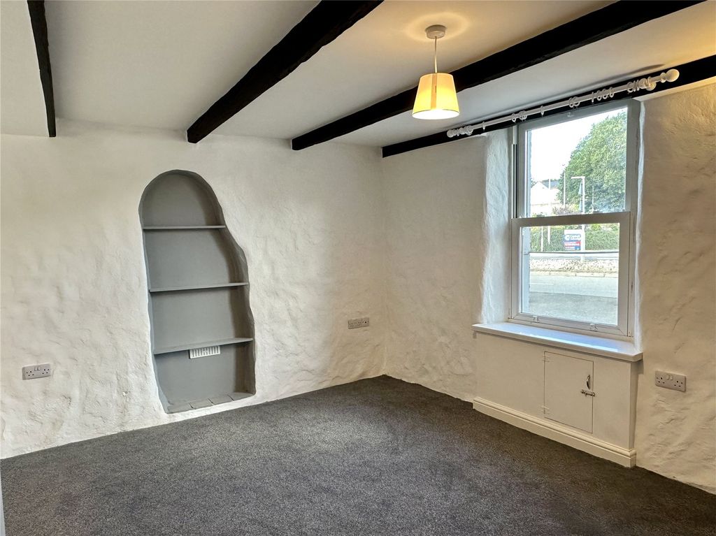 Property photo 3 of 16 Picture No. 09