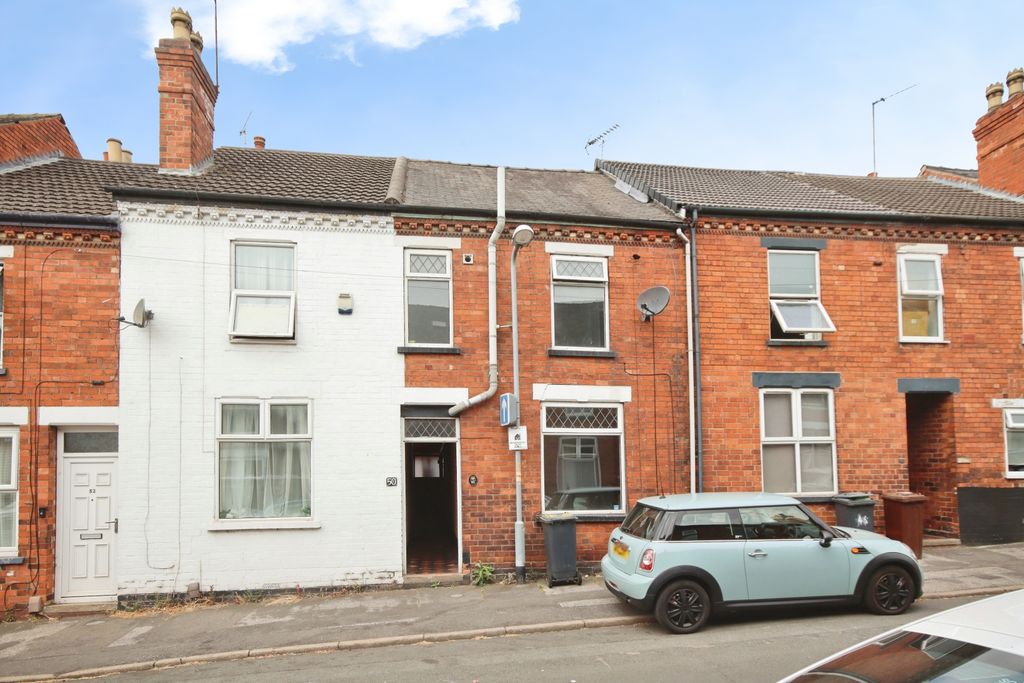 Property photo 1 of 9
