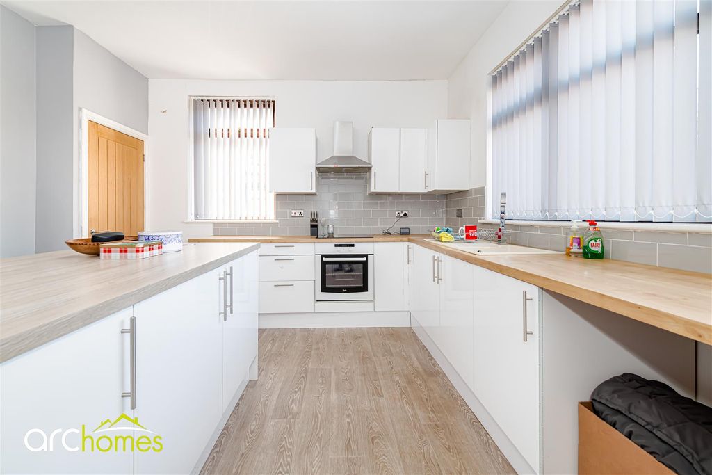 Property photo 2 of 21 Powys-4.Jpg