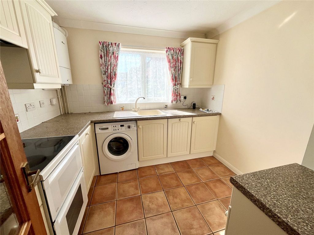 Property photo 3 of 15 Kitchen