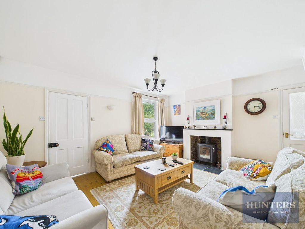 Property photo 2 of 30 Sitting Room