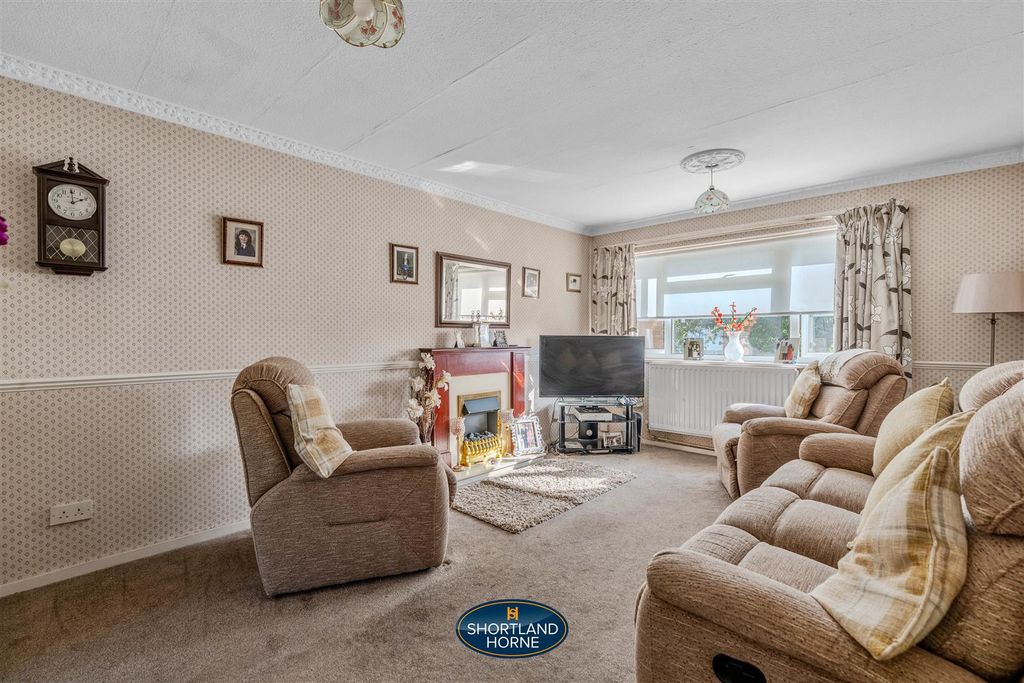 Property photo 3 of 16 Living Room