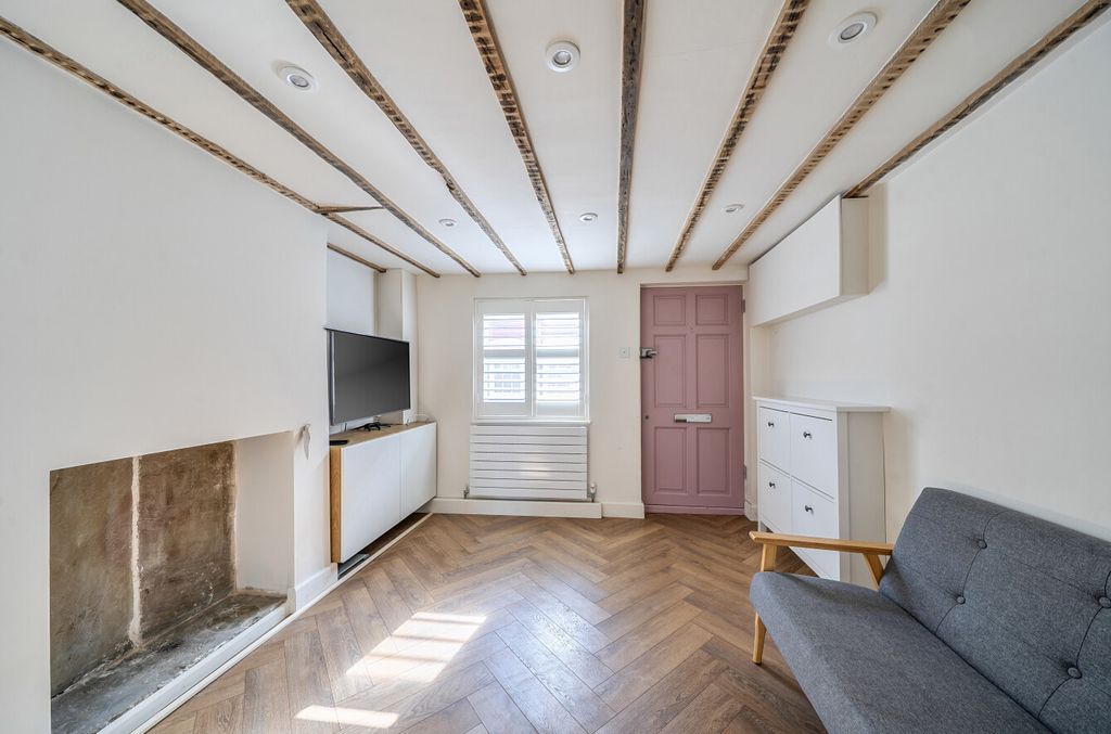 Property photo 3 of 18 1439786-11-69d61E...