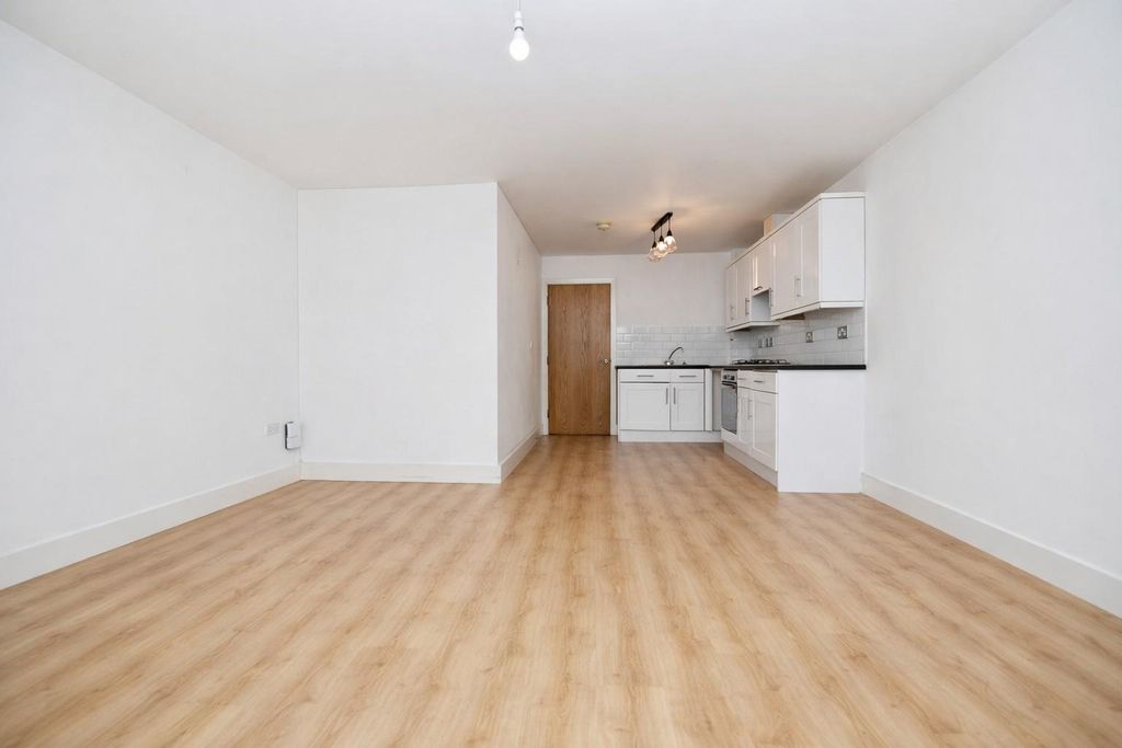 Property photo 3 of 8 Open Plan Living Area.Jpeg