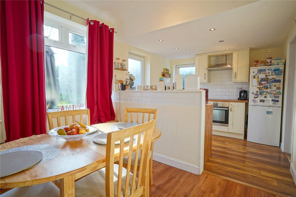 Property photo 3 of 10 Picture No. 06