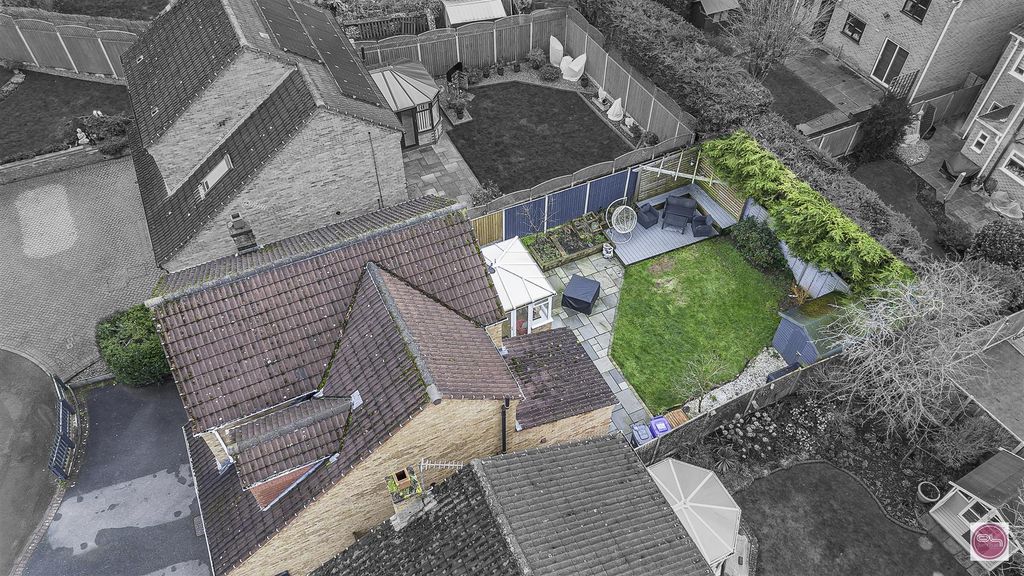 Property photo 2 of 43 Avon Way, Brizlincote Valley (2).Jpg