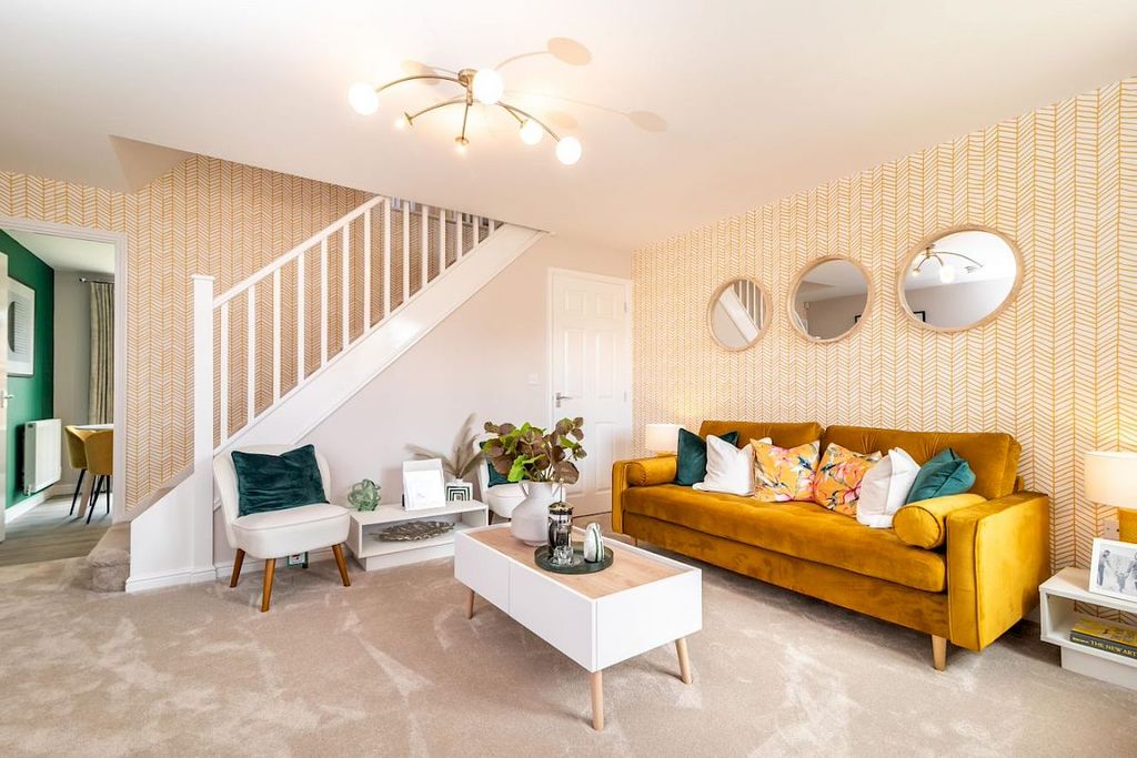 Property photo 2 of 8