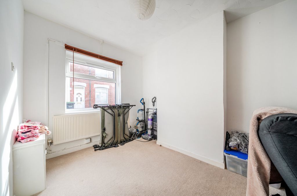 Property photo 3 of 9 1409257-21-6989F1...