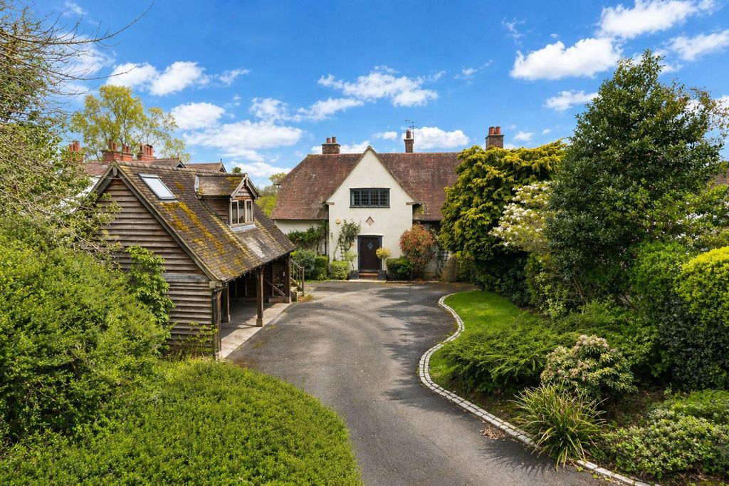 Property photo 1 of 27