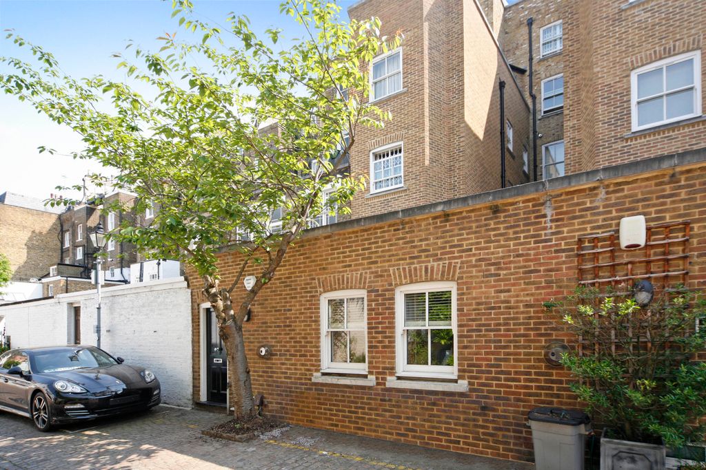 Property photo 2 of 20 1