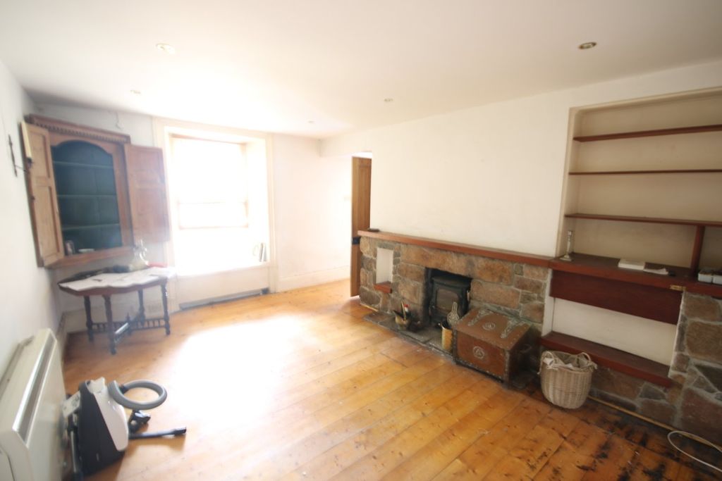 Property photo 3 of 29