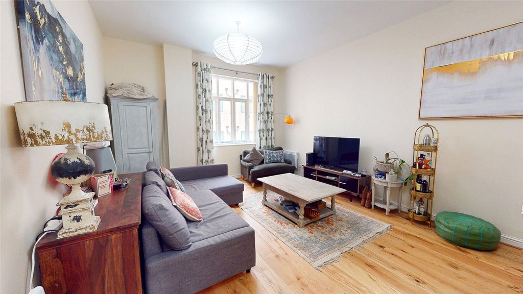 Property photo 2 of 7 Picture No. 02