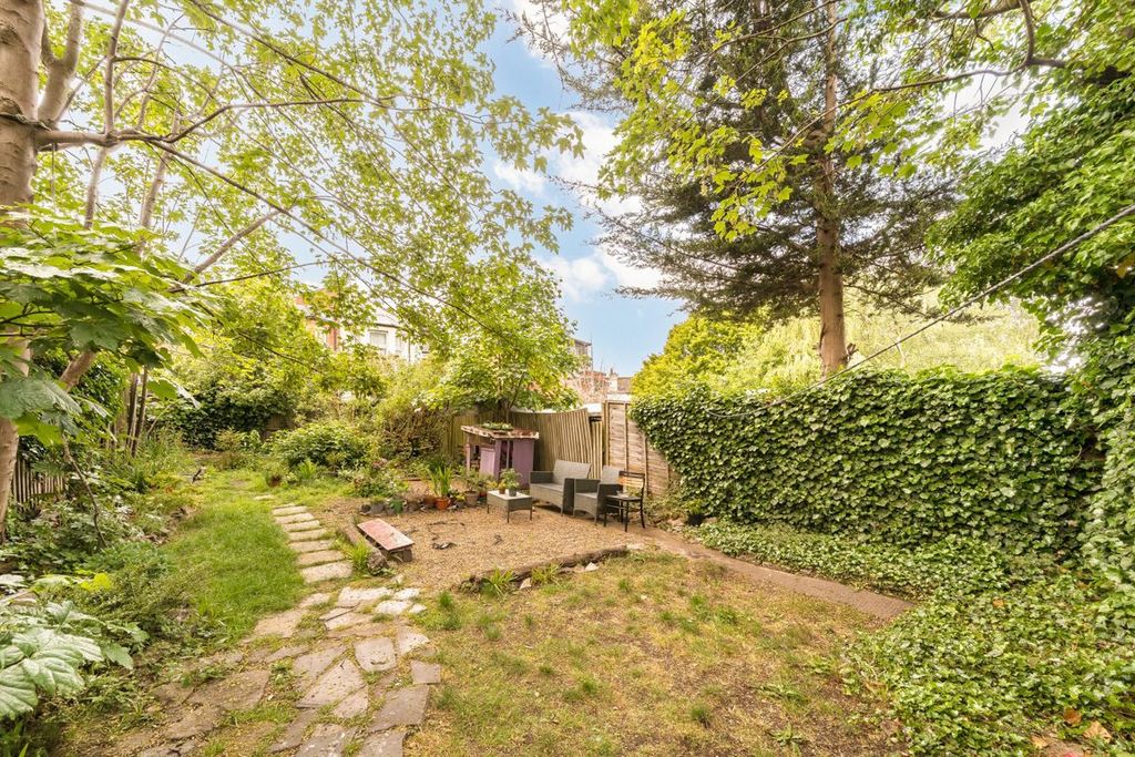 Property photo 3 of 5