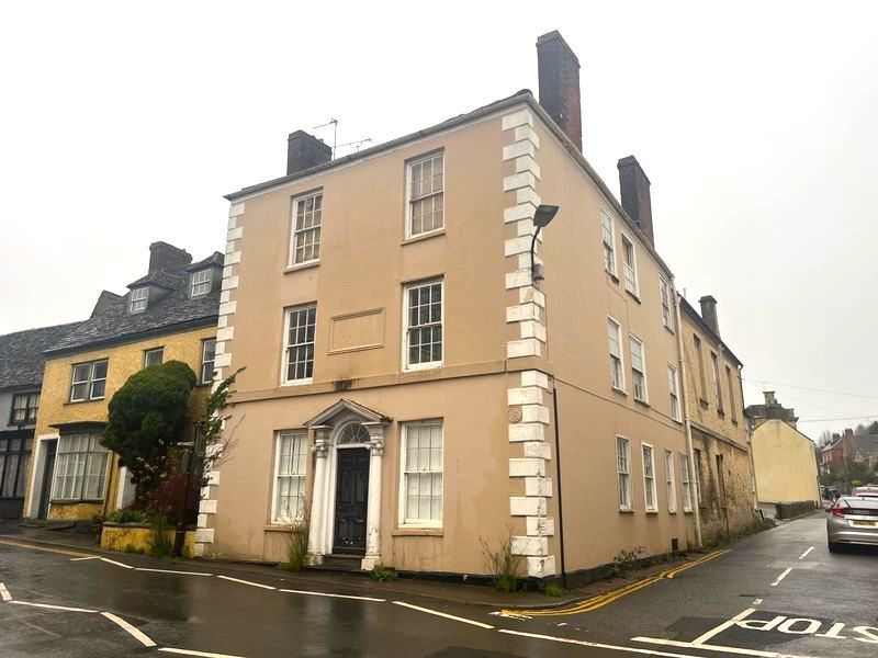 Property photo 1 of 24 Photo 27