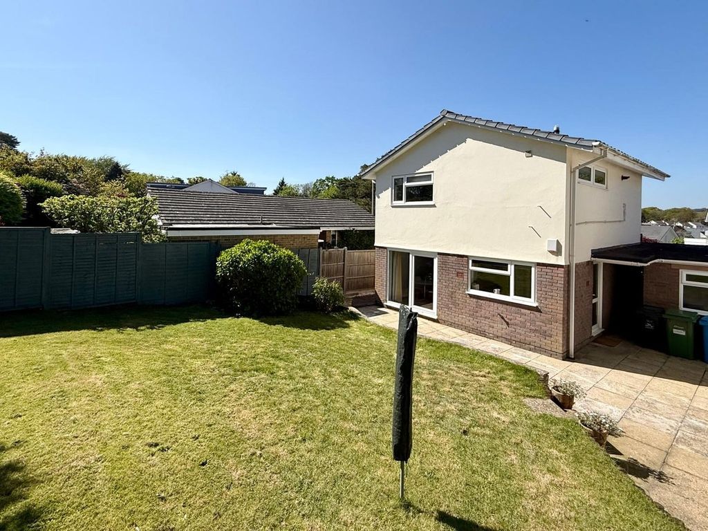 Property photo 3 of 26