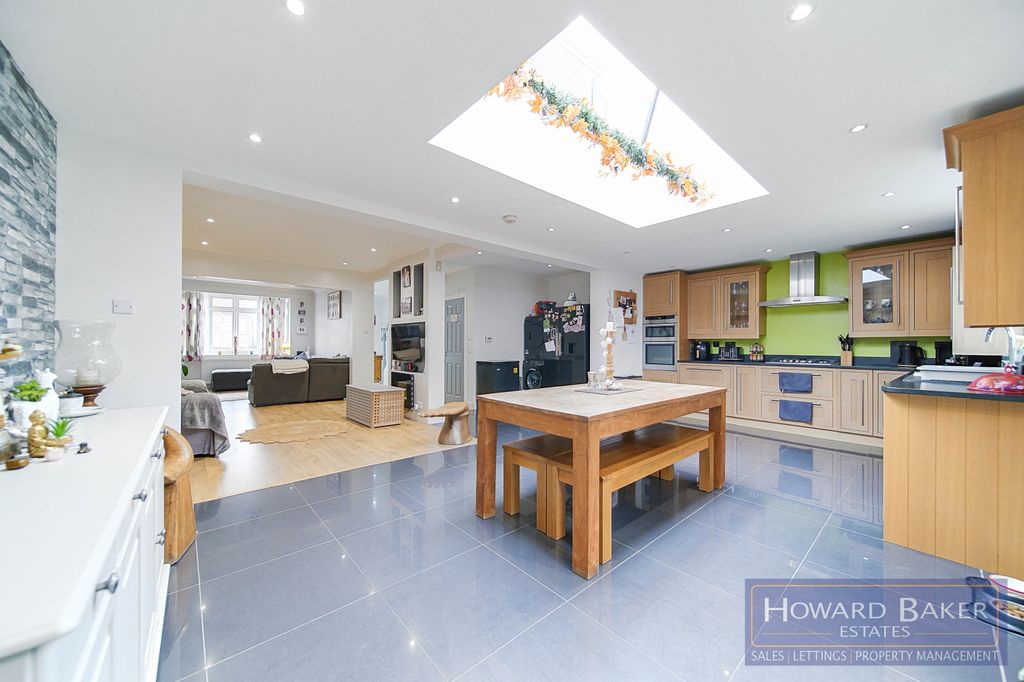 Property photo 2 of 31 Dsc04986