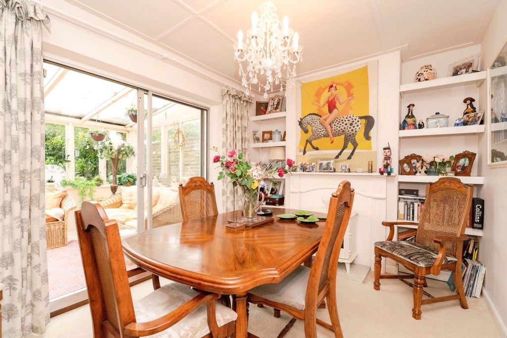 Property photo 3 of 18 Picture No. 16