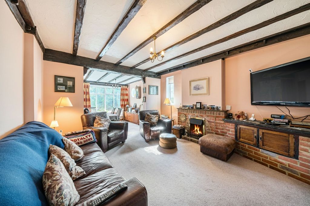 Property photo 3 of 9