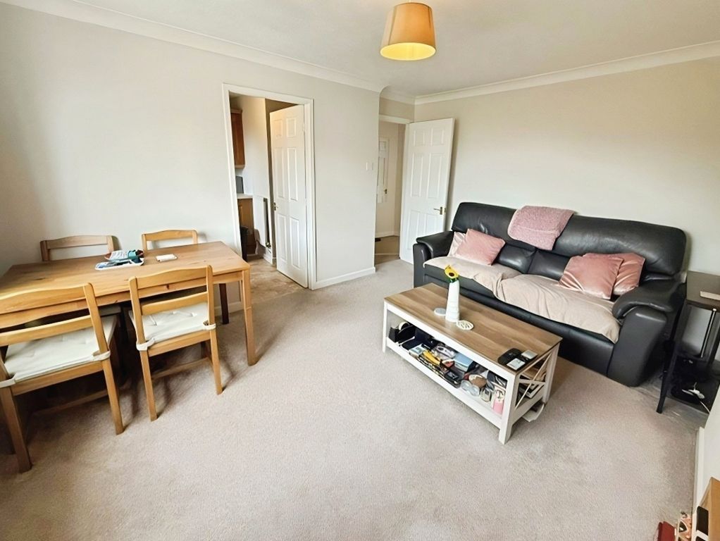 Property photo 3 of 11 Pbox-Img.Jpg
